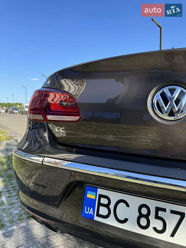 Купе Volkswagen CC / Passat CC 2012 в Львове