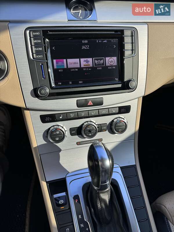 Купе Volkswagen CC / Passat CC 2012 в Львове