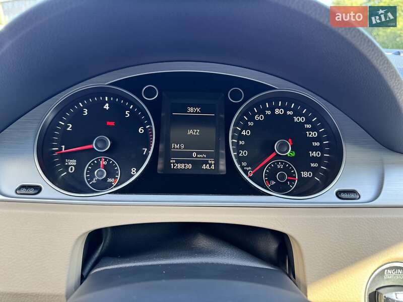 Купе Volkswagen CC / Passat CC 2012 в Львове