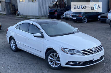 Купе Volkswagen CC / Passat CC 2014 в Києві