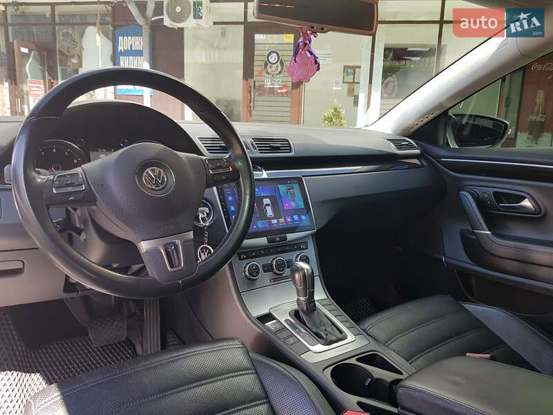 Купе Volkswagen CC / Passat CC 2013 в Трускавці