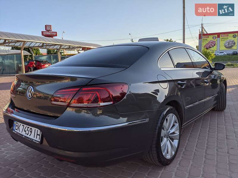 Купе Volkswagen CC / Passat CC 2012 в Рівному