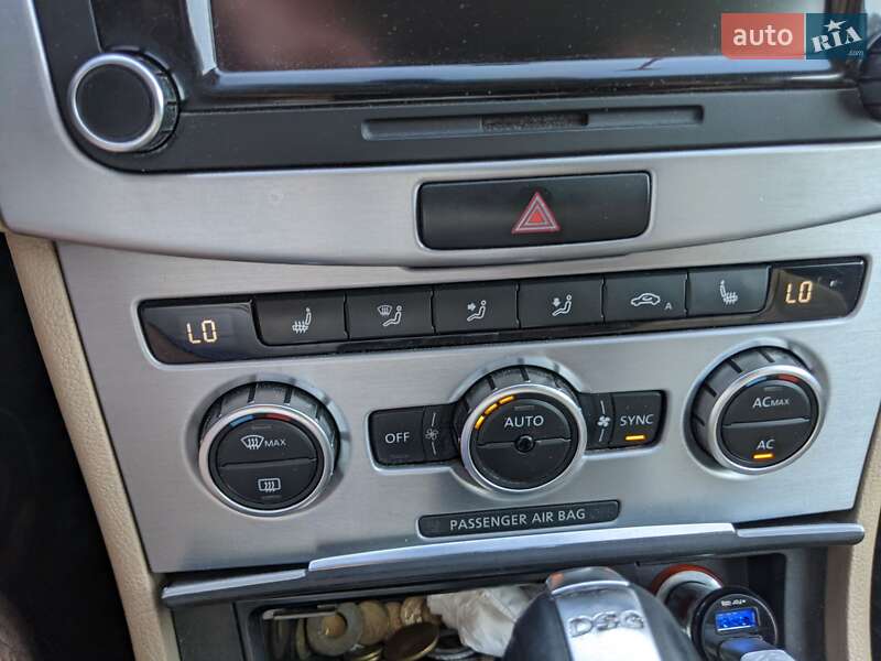 Купе Volkswagen CC / Passat CC 2012 в Рівному