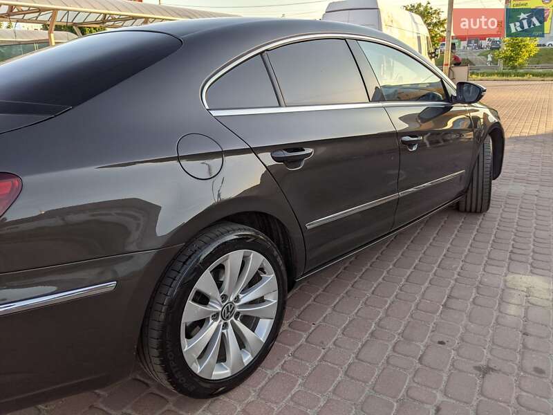 Купе Volkswagen CC / Passat CC 2012 в Рівному