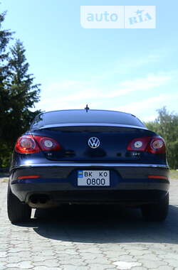 Купе Volkswagen CC / Passat CC 2011 в Дубно