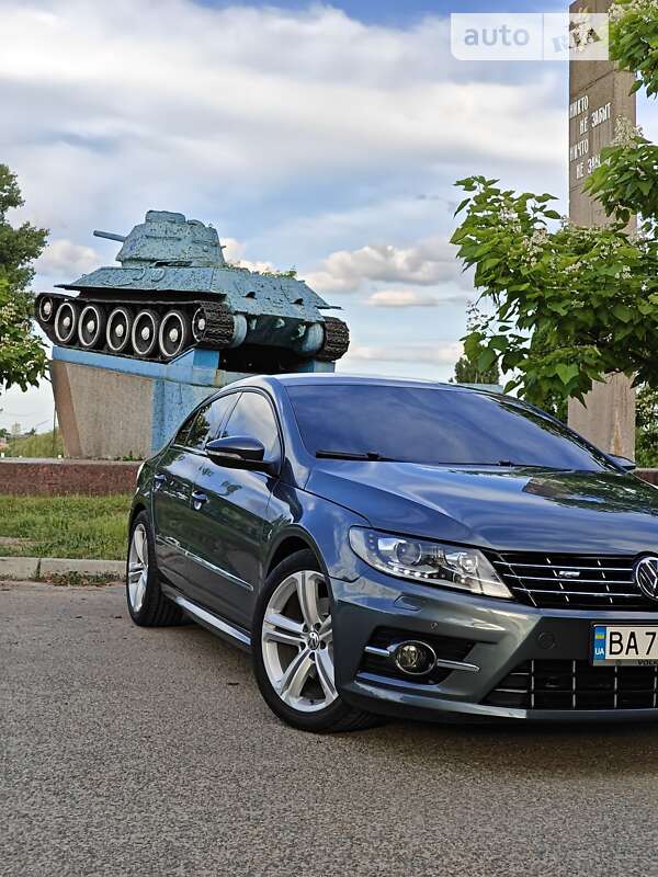 Купе Volkswagen CC / Passat CC 2013 в Олександрії