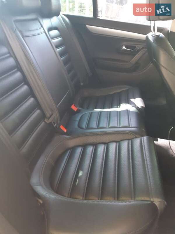 Купе Volkswagen CC / Passat CC 2012 в Киеве