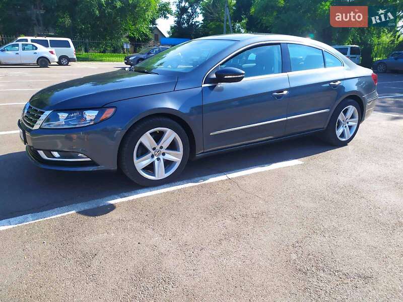 Купе Volkswagen CC / Passat CC 2012 в Сарате