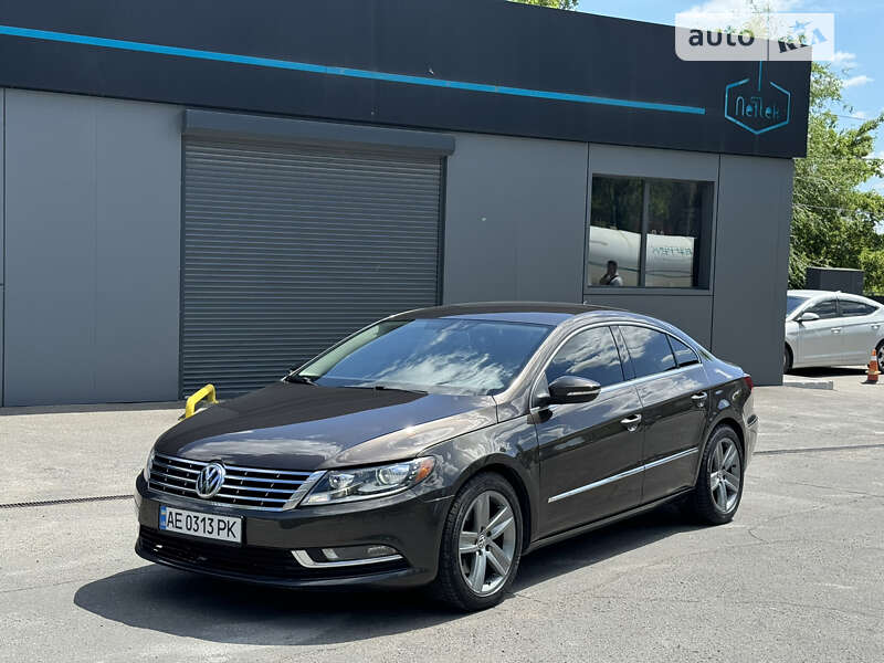 Купе Volkswagen CC / Passat CC 2012 в Дніпрі