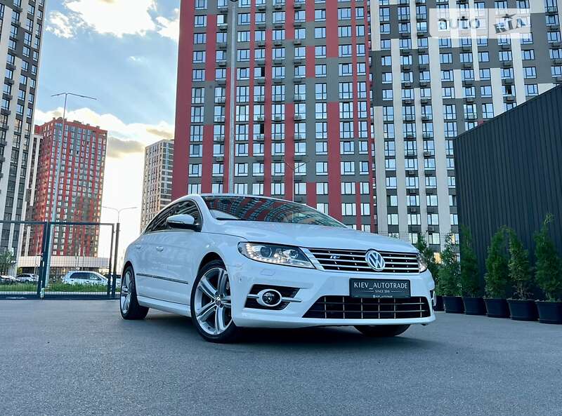 Купе Volkswagen CC / Passat CC 2015 в Києві