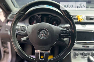 Купе Volkswagen CC / Passat CC 2012 в Чернівцях