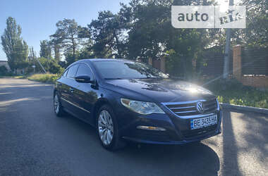 Купе Volkswagen CC / Passat CC 2011 в Миколаєві