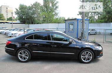 Купе Volkswagen CC / Passat CC 2010 в Києві