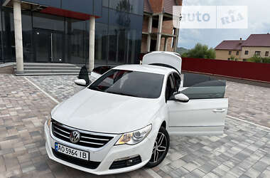 Купе Volkswagen CC / Passat CC 2011 в Тячеве