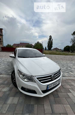 Купе Volkswagen CC / Passat CC 2011 в Тячеві