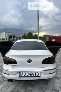 Купе Volkswagen CC / Passat CC 2011 в Тячеві