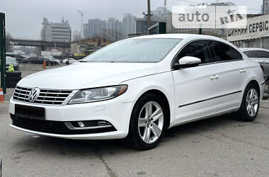 Купе Volkswagen CC / Passat CC 2012 в Киеве