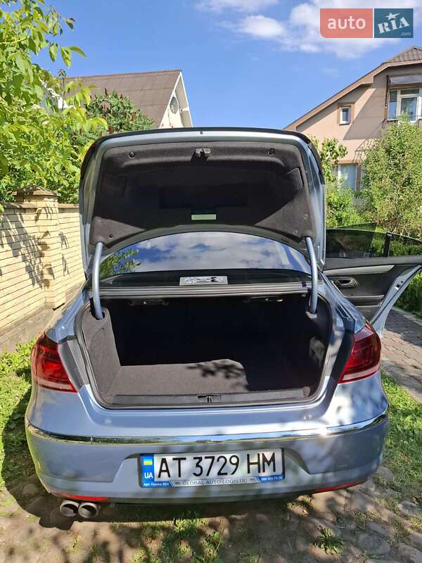 Купе Volkswagen CC / Passat CC 2013 в Ивано-Франковске