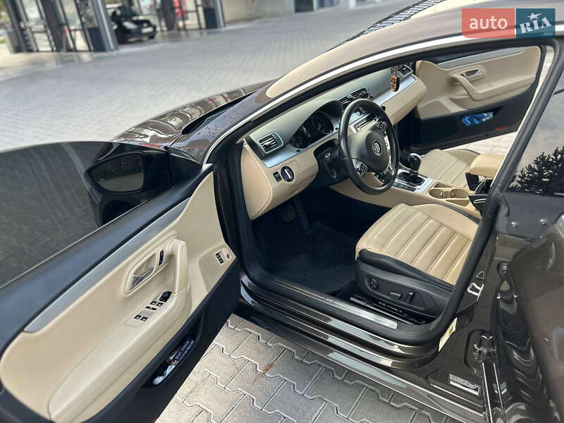 Купе Volkswagen CC / Passat CC 2013 в Ровно