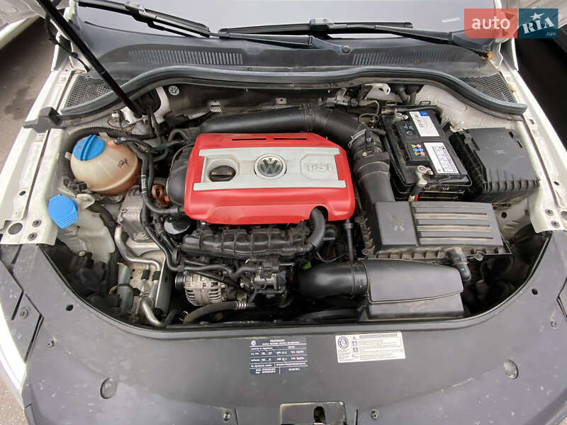 Купе Volkswagen CC / Passat CC 2010 в Каменец-Подольском