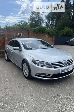 Купе Volkswagen CC / Passat CC 2012 в Дніпрі