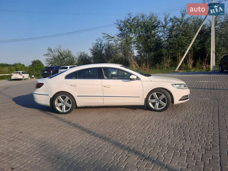 Купе Volkswagen CC / Passat CC 2013 в Львове