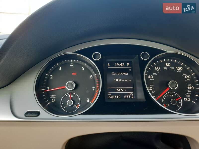 Купе Volkswagen CC / Passat CC 2013 в Львове