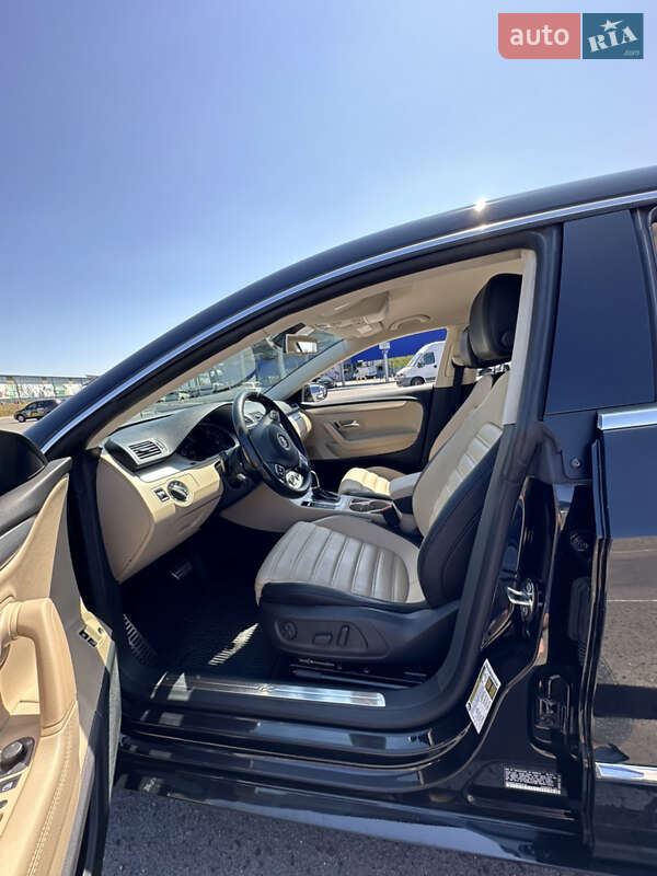 Купе Volkswagen CC / Passat CC 2014 в Вінниці
