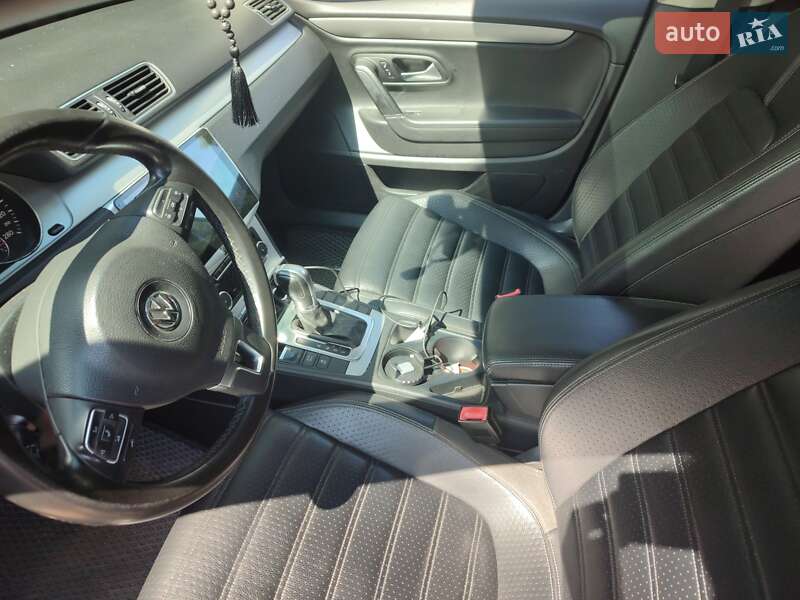 Купе Volkswagen CC / Passat CC 2011 в Ємільчиному