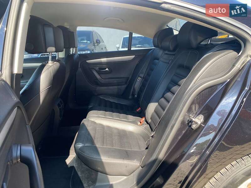 Купе Volkswagen CC / Passat CC 2013 в Львові