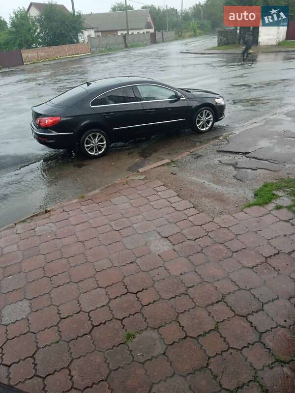 Купе Volkswagen CC / Passat CC 2011 в Ємільчиному