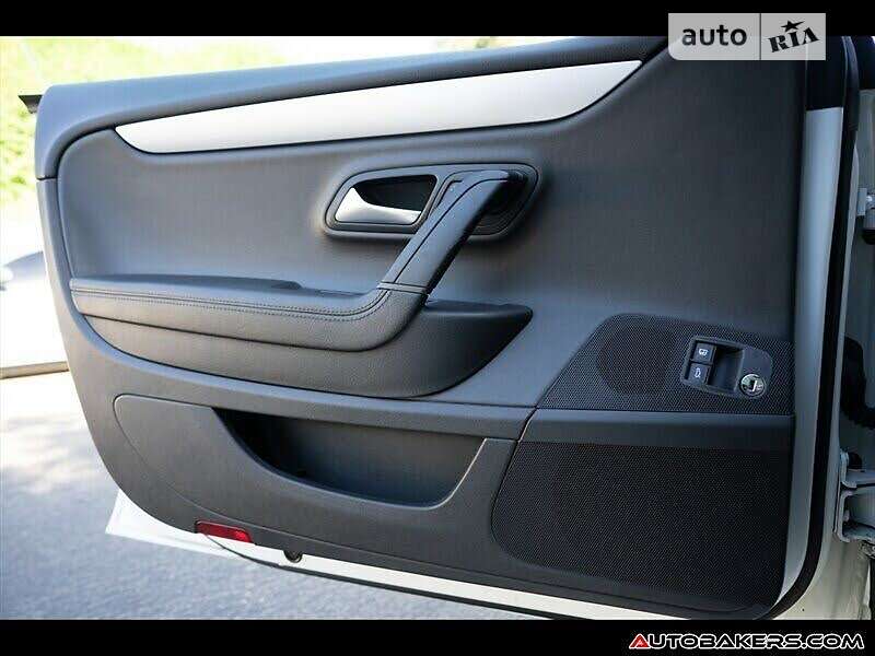 Купе Volkswagen CC / Passat CC 2015 в Львові