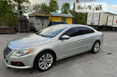 Купе Volkswagen CC / Passat CC 2009 в Стрые