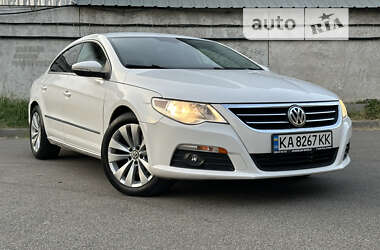 Купе Volkswagen CC / Passat CC 2011 в Києві