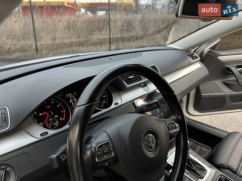 Купе Volkswagen CC / Passat CC 2013 в Харкові