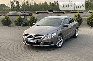 Купе Volkswagen CC / Passat CC 2010 в Коломые