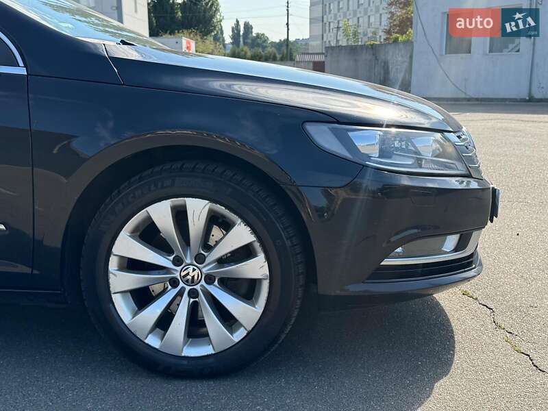 Купе Volkswagen CC / Passat CC 2014 в Киеве