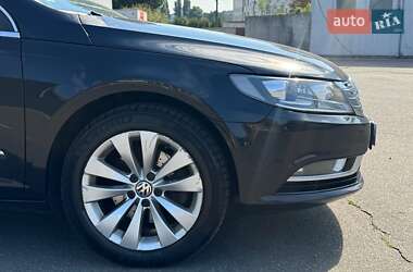 Купе Volkswagen CC / Passat CC 2014 в 