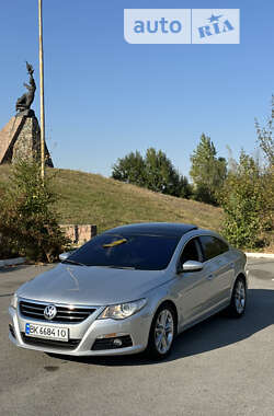 Купе Volkswagen CC / Passat CC 2011 в Звягеле