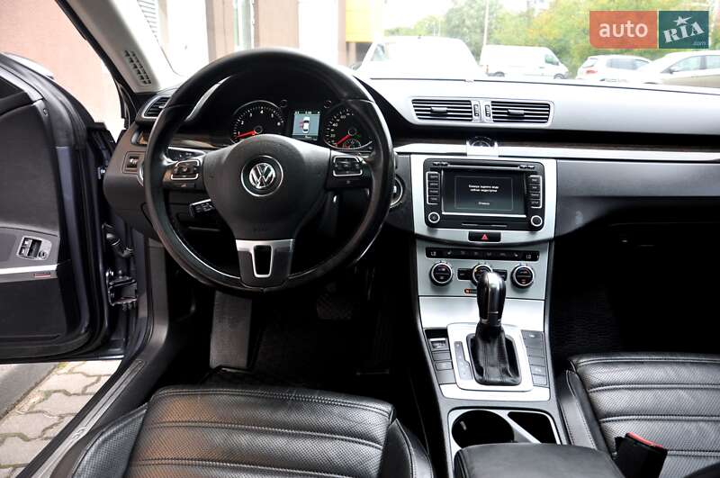 Купе Volkswagen CC / Passat CC 2013 в Львове