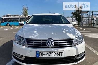 Купе Volkswagen CC / Passat CC 2012 в Кілії