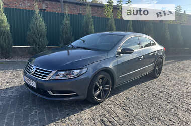 Купе Volkswagen CC / Passat CC 2013 в Коростишеві