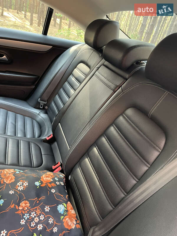Купе Volkswagen CC / Passat CC 2012 в Ахтырке