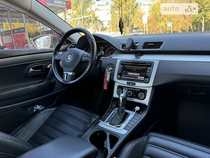 Купе Volkswagen CC / Passat CC 2011 в Вишневом