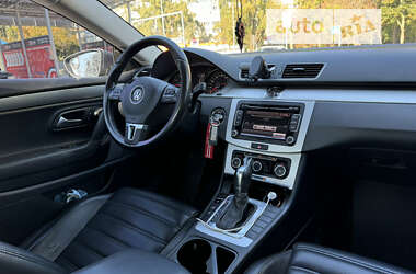 Купе Volkswagen CC / Passat CC 2011 в 