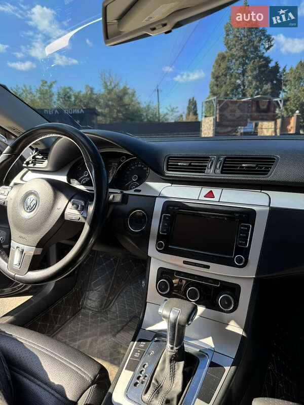 Купе Volkswagen CC / Passat CC 2010 в Голованевске