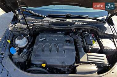 Купе Volkswagen CC / Passat CC 2015 в 
