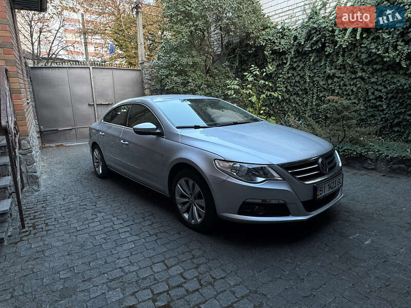 Купе Volkswagen CC / Passat CC 2009 в Кременчуці