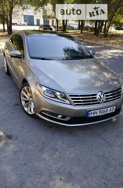 Купе Volkswagen CC / Passat CC 2014 в Херсоні