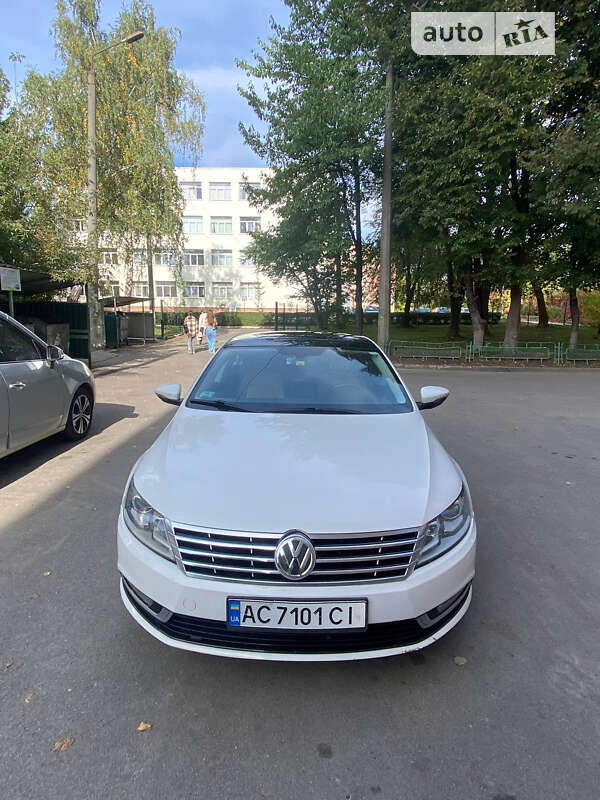 Купе Volkswagen CC / Passat CC 2012 в Луцьку